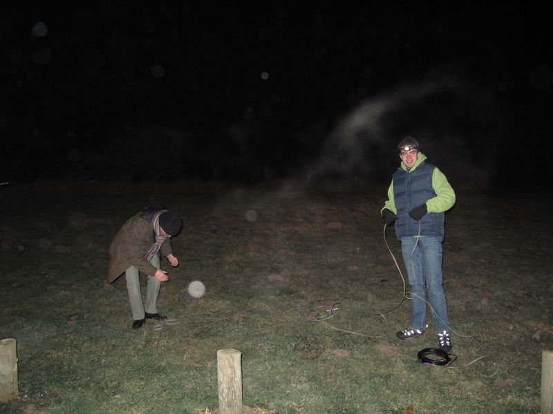 File:Feb2012outing Untangling G5RV.JPG